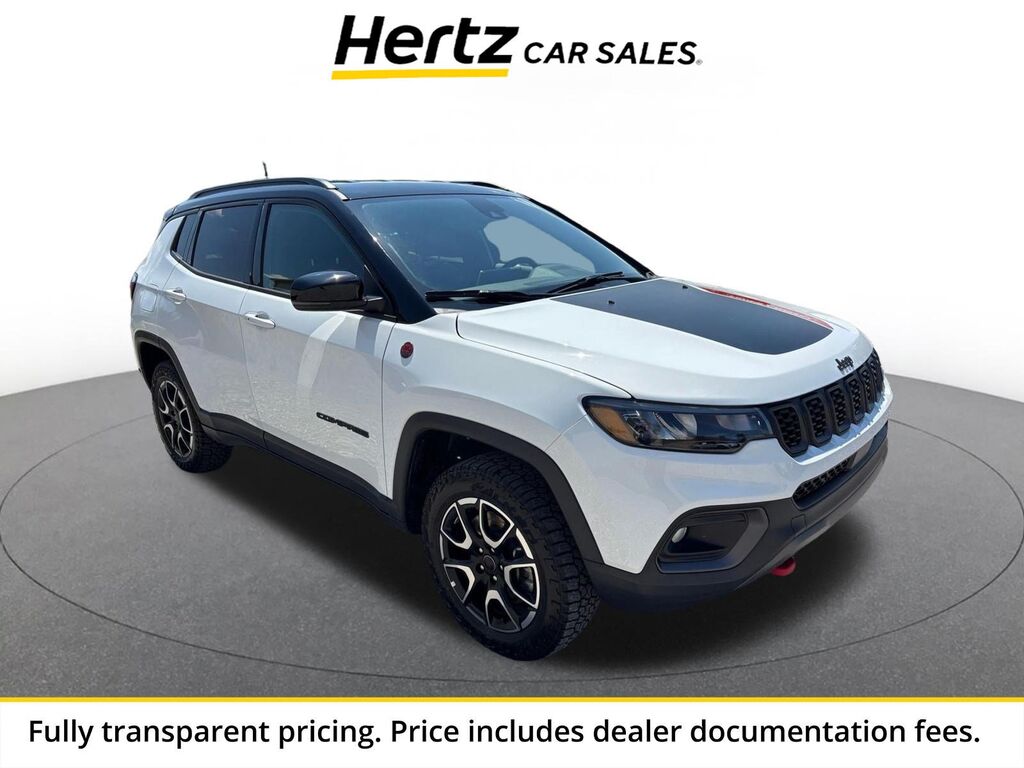 2025 Jeep Compass Trailhawk — photo 1 of 1