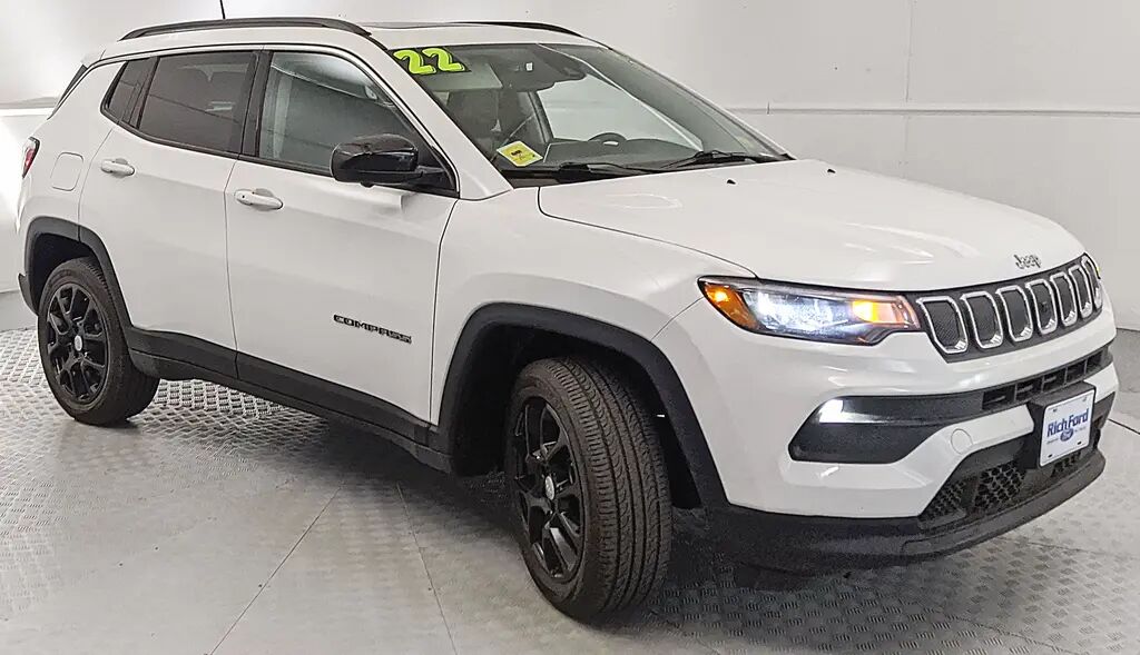 2022 Jeep Compass Latitude Lux