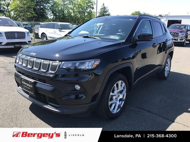 2022 Jeep Compass Latitude Lux