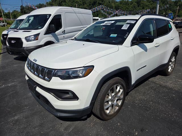 2022 Jeep Compass Latitude Lux