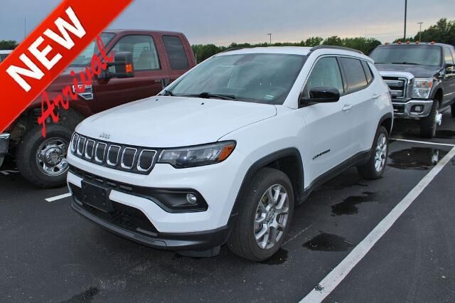 2022 Jeep Compass Latitude Lux