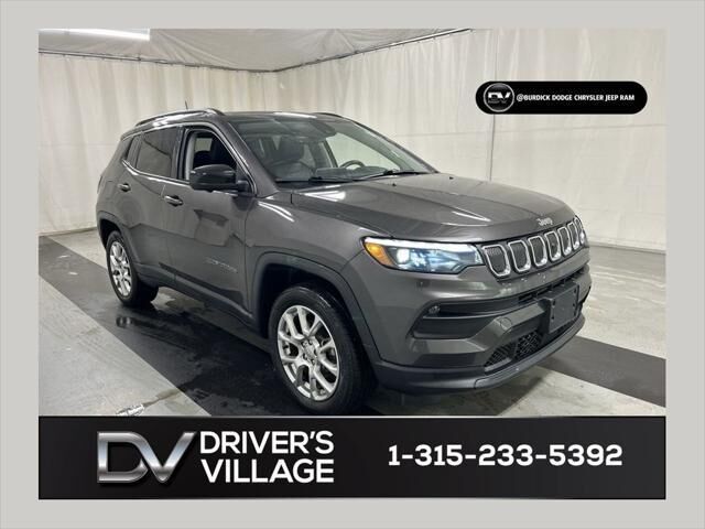 2022 Jeep Compass Latitude Lux