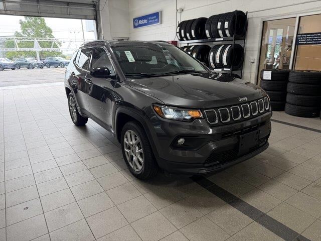2022 Jeep Compass Latitude Lux