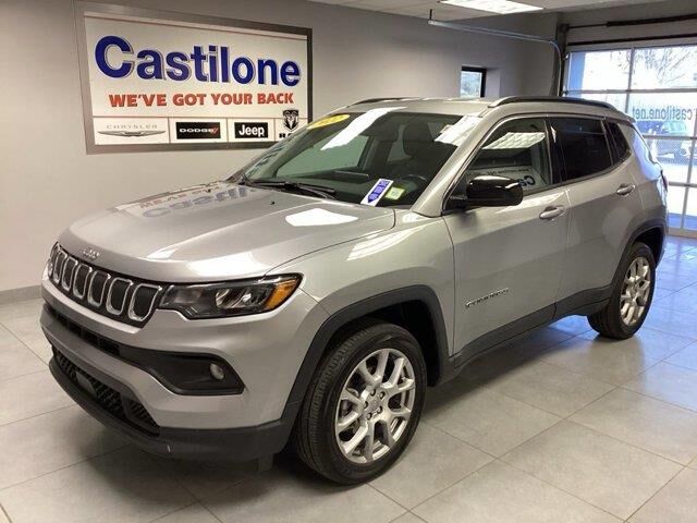 2022 Jeep Compass Latitude Lux