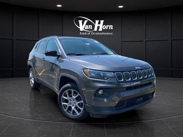 2022 Jeep Compass Latitude Lux