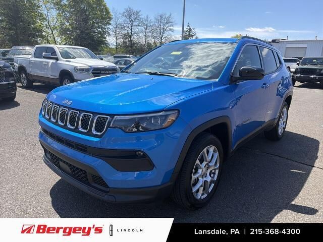 2023 Jeep Compass Latitude Lux