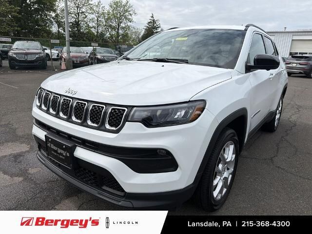 2023 Jeep Compass Latitude Lux