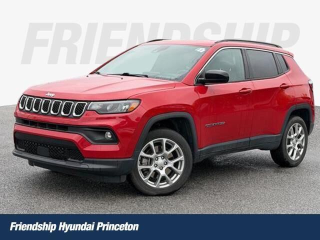 2023 Jeep Compass Latitude Lux