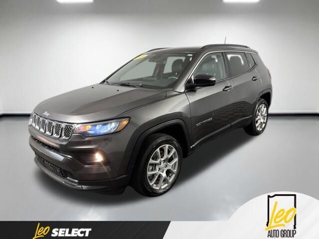 2023 Jeep Compass Latitude Lux