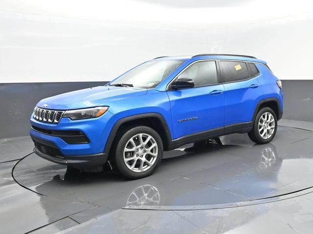 2024 Jeep Compass Latitude Lux
