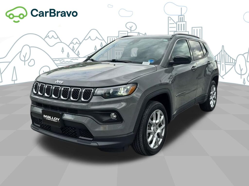 2024 Jeep Compass Latitude Lux — photo 1 of 6