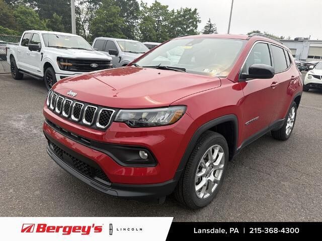 2023 Jeep Compass Latitude Lux