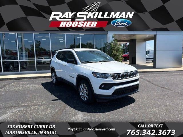 2023 Jeep Compass Latitude Lux
