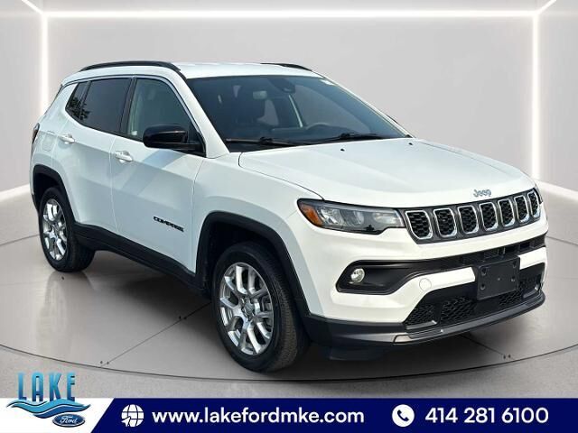 2024 Jeep Compass Latitude Lux
