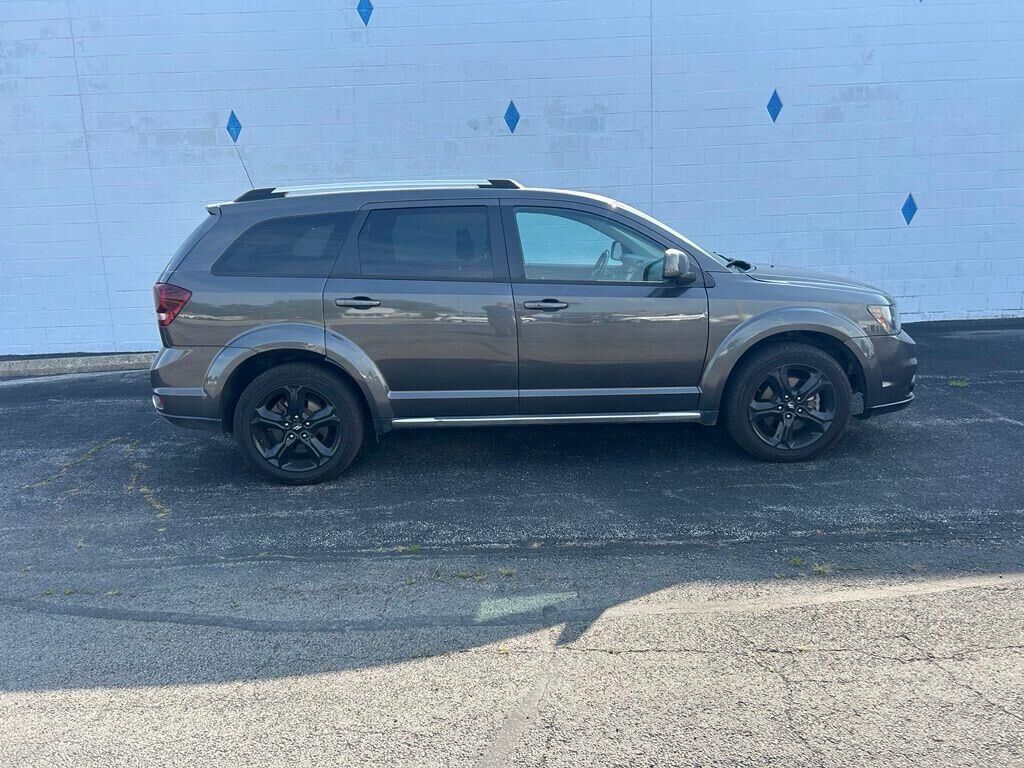 2019 Dodge Journey Crossroad — photo 1 of 1