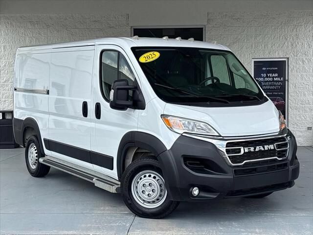 2025 Ram ProMaster Tradesman 2500 — photo 1 of 13