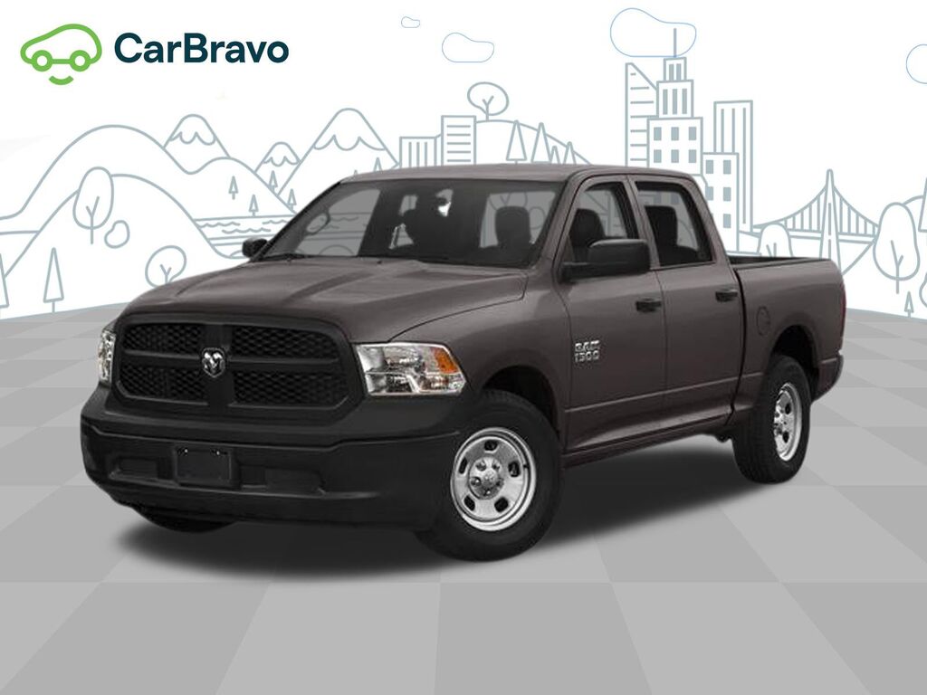 2017 Ram 1500 Express Crew Cab 4x4 5'7" Box — photo 1 of 7