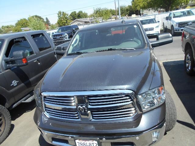 2017 Ram 1500 SLT