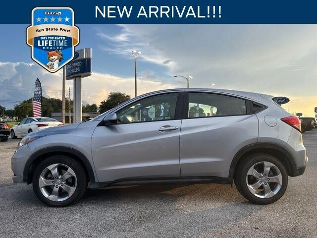 2018 Honda HR-V LX — photo 1 of 13
