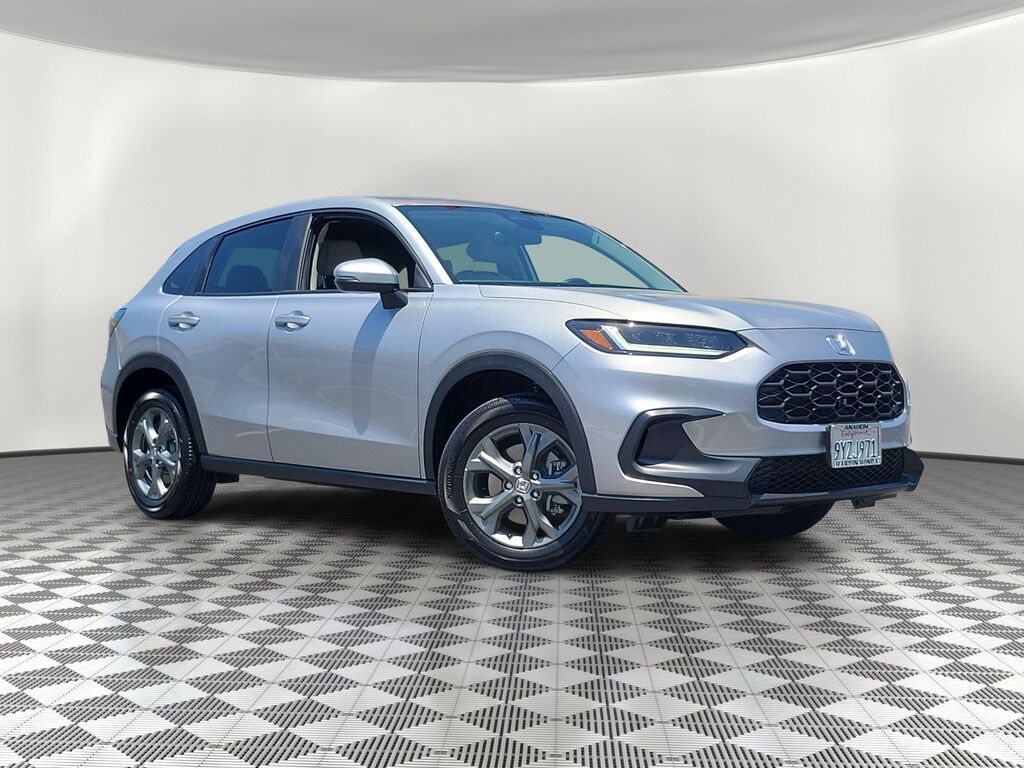 2027 Honda HR-V LX — photo 1 of 13