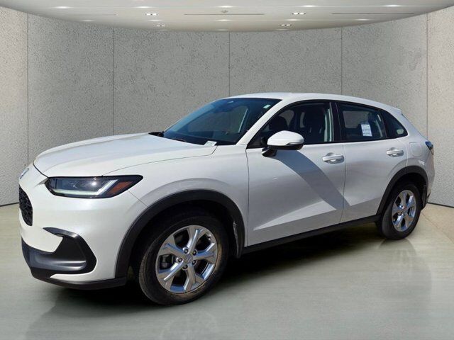 2024 Honda HR-V LX — photo 1 of 13
