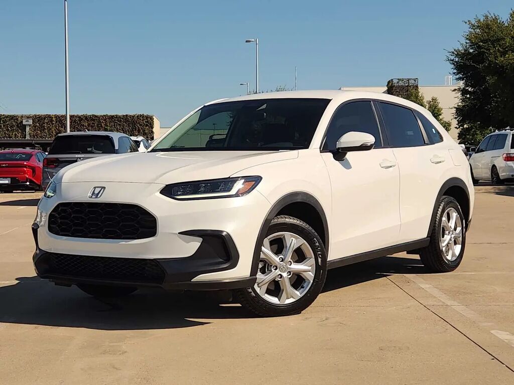 2024 Honda HR-V LX — photo 1 of 13