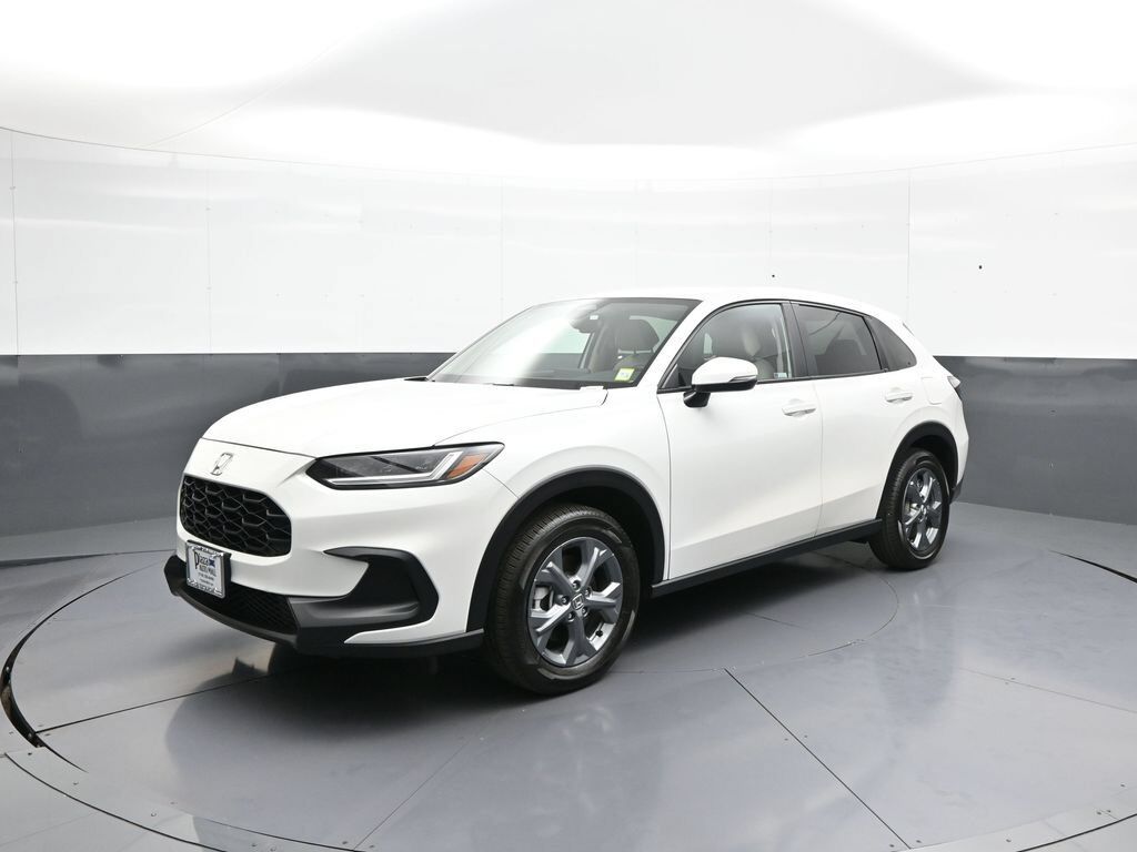 2026 Honda HR-V 2WD LX — photo 1 of 7
