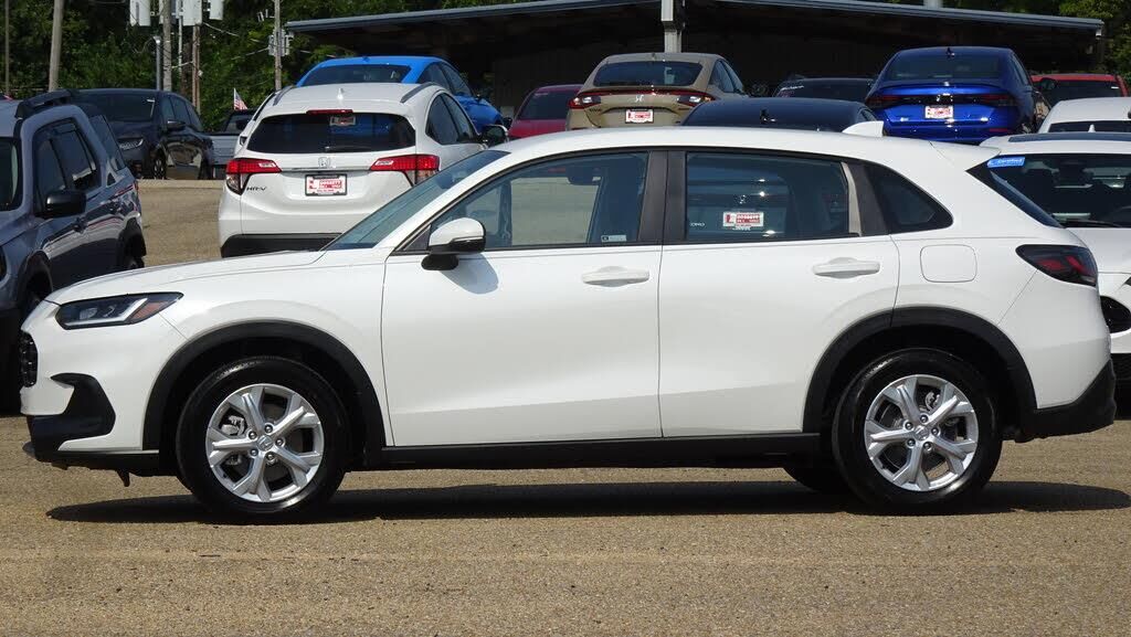 2024 Honda HR-V LX — photo 1 of 1