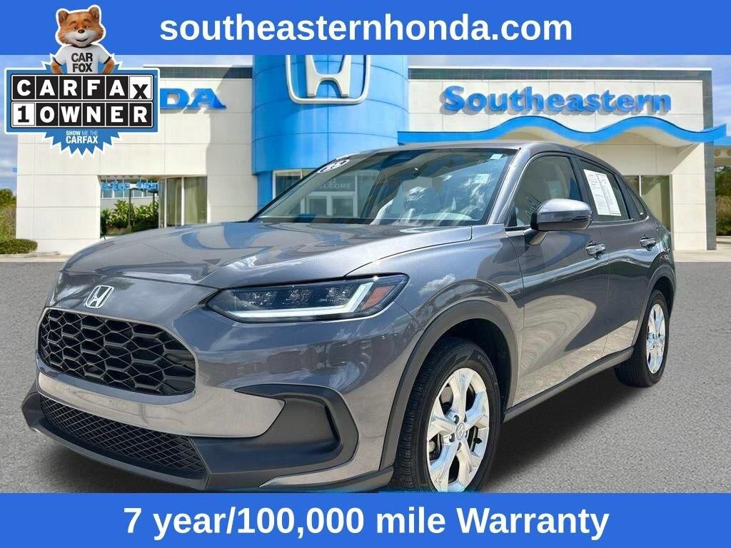 2025 Honda HR-V LX — photo 1 of 13