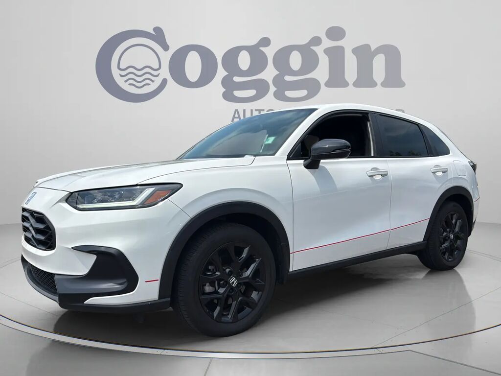 2025 Honda HR-V Sport — photo 1 of 13