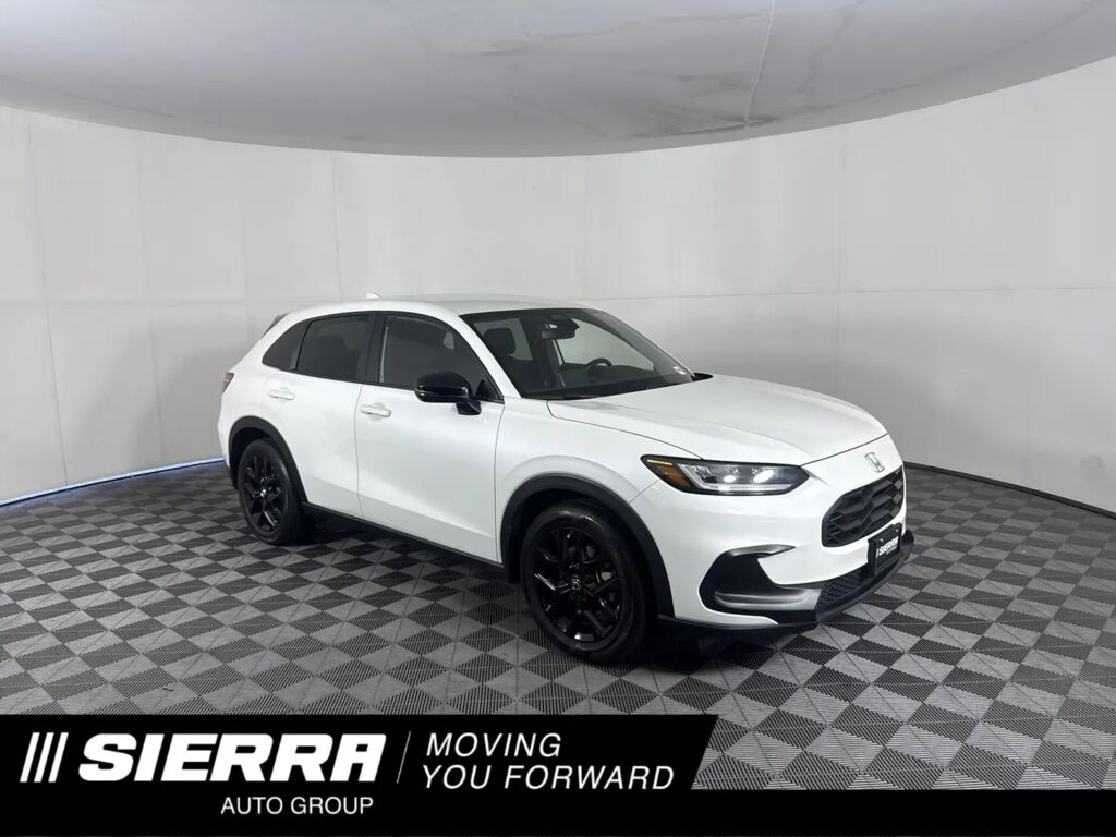2023 Honda HR-V Sport — photo 1 of 13