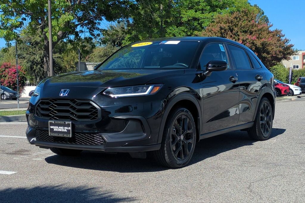 2025 Honda HR-V 2WD SPORT — photo 1 of 7