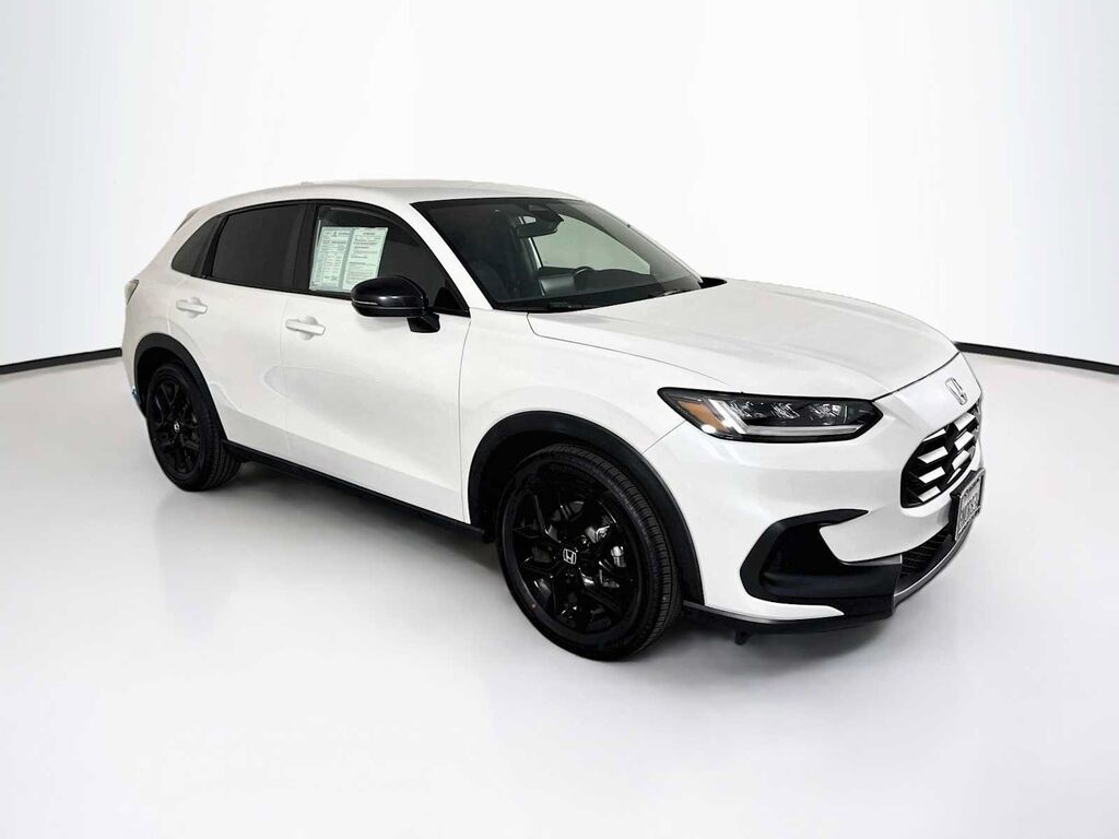 2025 Honda HR-V 2WD SPORT — photo 1 of 7