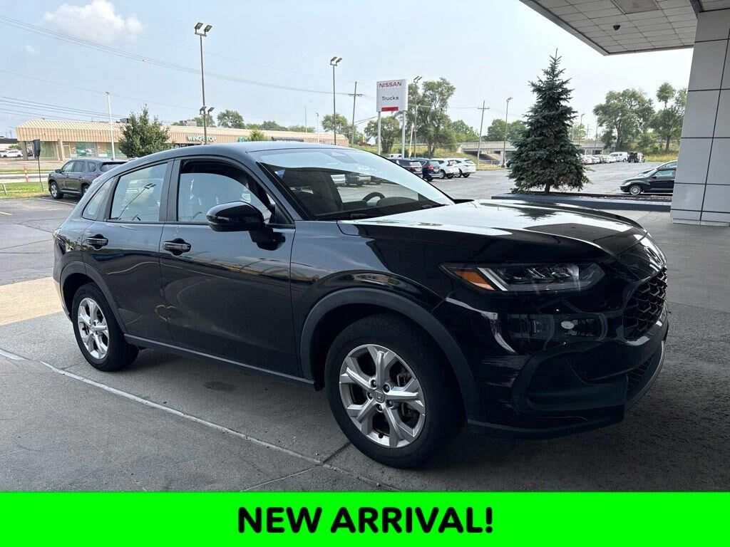2024 Honda HR-V LX — photo 1 of 6