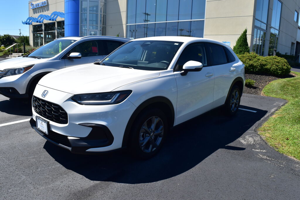 2026 Honda HR-V AWD LX — photo 1 of 6