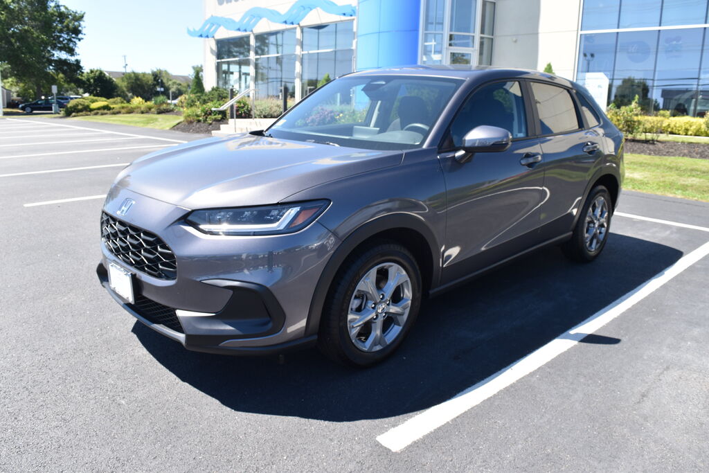 2027 Honda HR-V LX AWD — photo 1 of 6