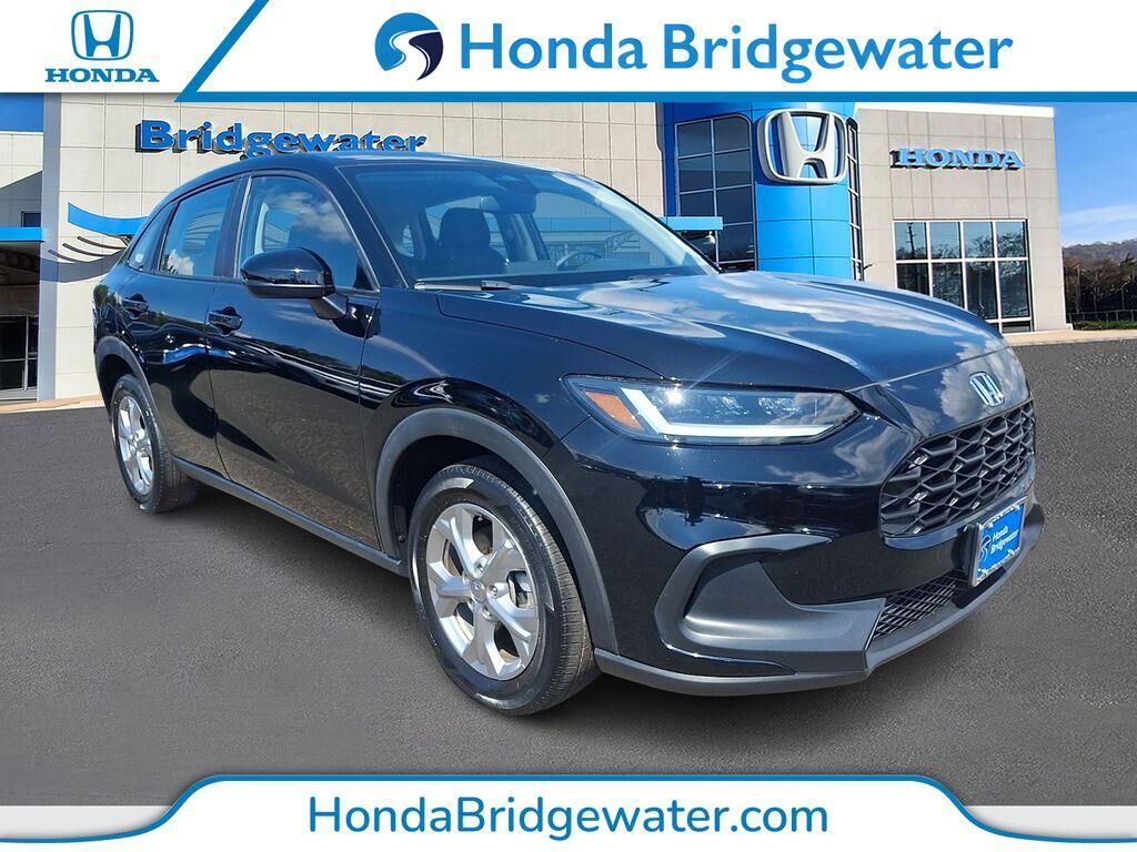 2023 Honda HR-V LX — photo 1 of 13