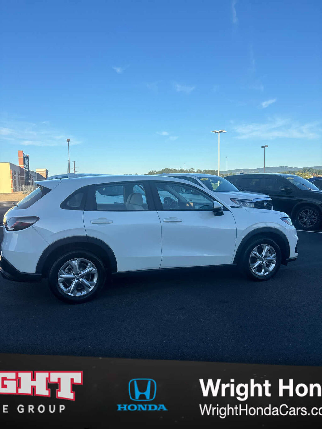 2024 Honda HR-V 5DR AWD LX — photo 1 of 5