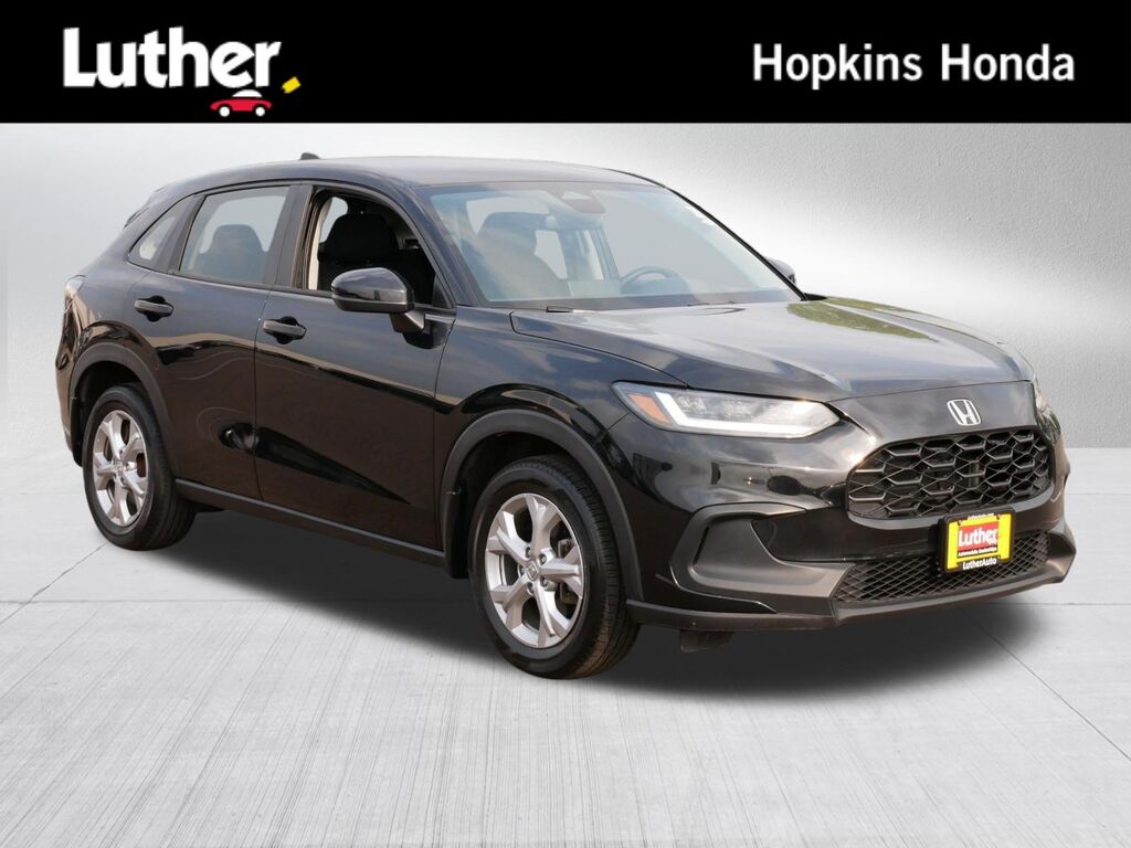 2024 Honda HR-V 5DR AWD LX — photo 1 of 7