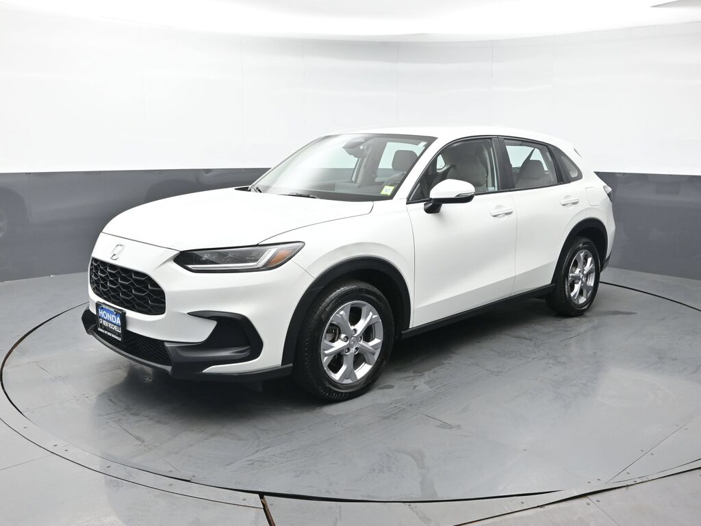 2024 Honda HR-V 5DR AWD LX — photo 1 of 7
