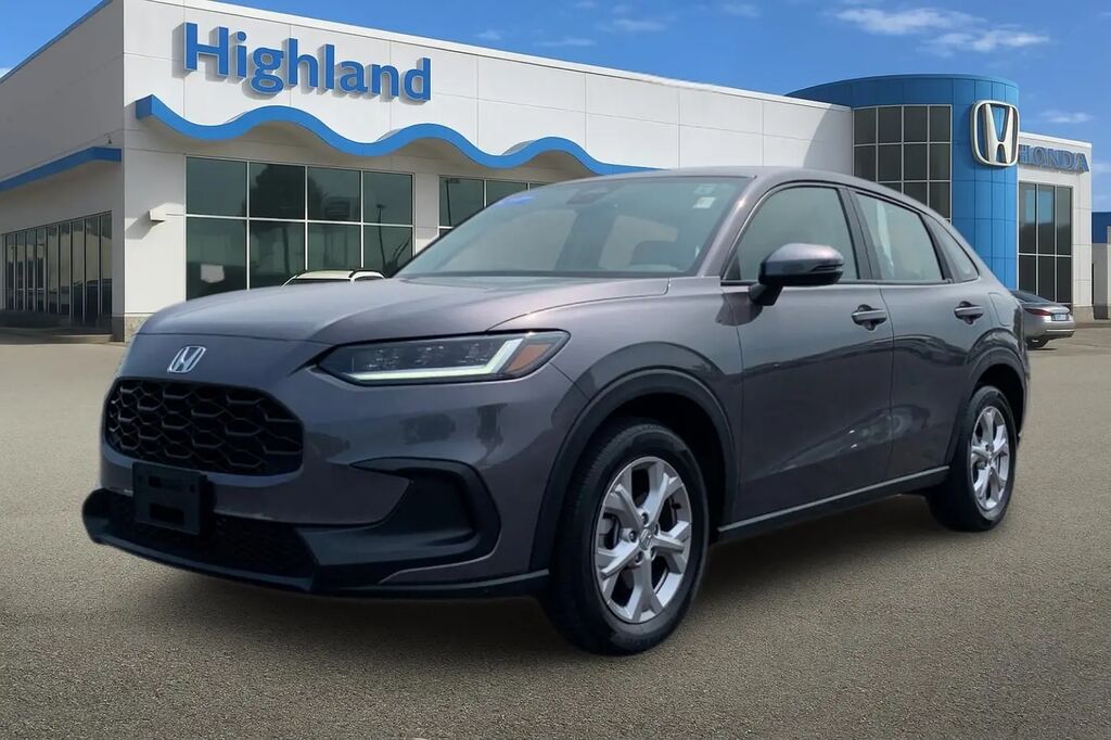 2025 Honda HR-V LX — photo 1 of 12