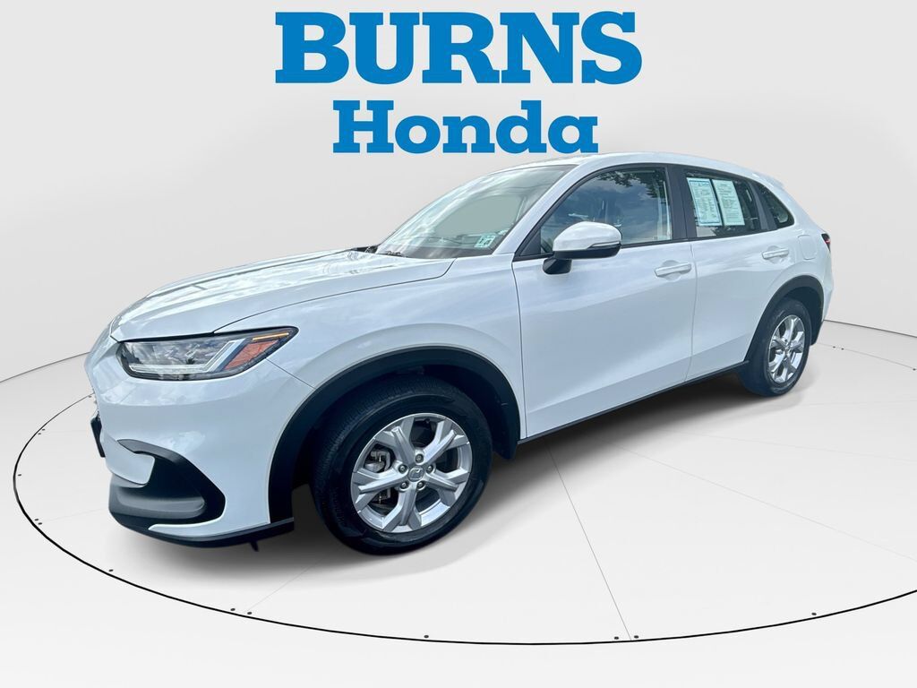 2023 Honda HR-V AWD LX — photo 1 of 7