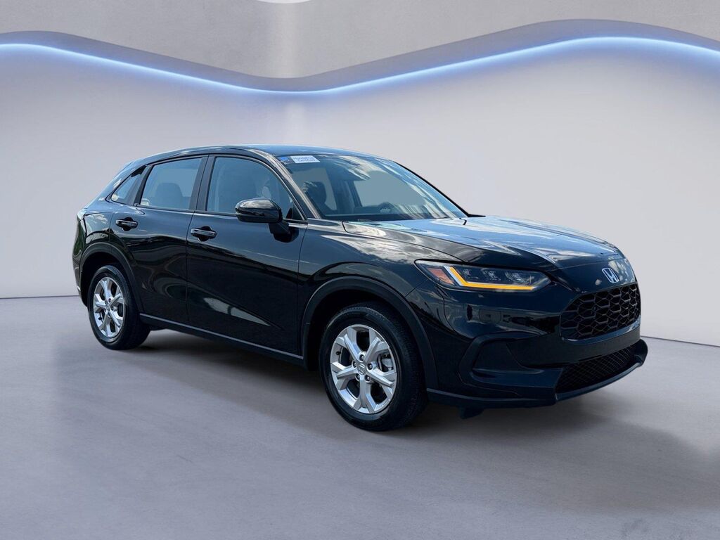 2024 Honda HR-V LX — photo 1 of 13