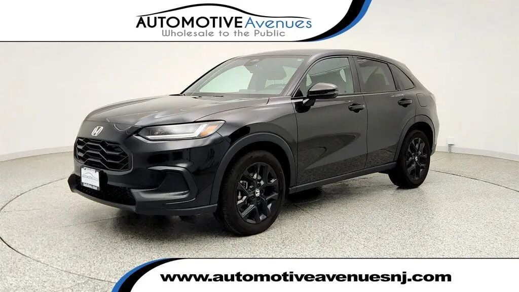 2025 Honda HR-V Sport — photo 1 of 13