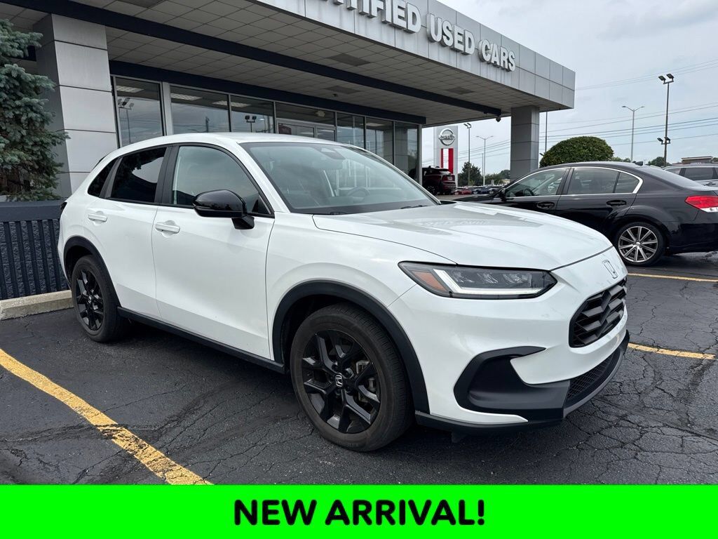 2024 Honda HR-V 5DR AWD SPORT — photo 1 of 6
