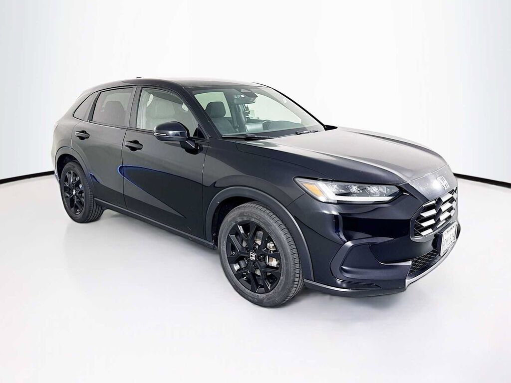 2025 Honda HR-V AWD SPORT — photo 1 of 7