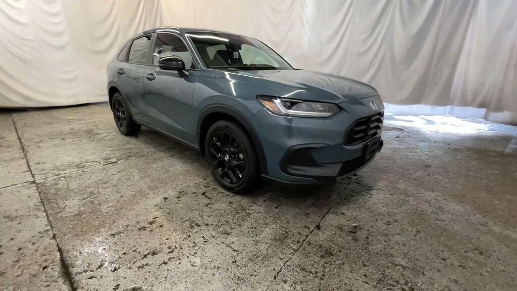 2025 Honda HR-V Sport — photo 1 of 13