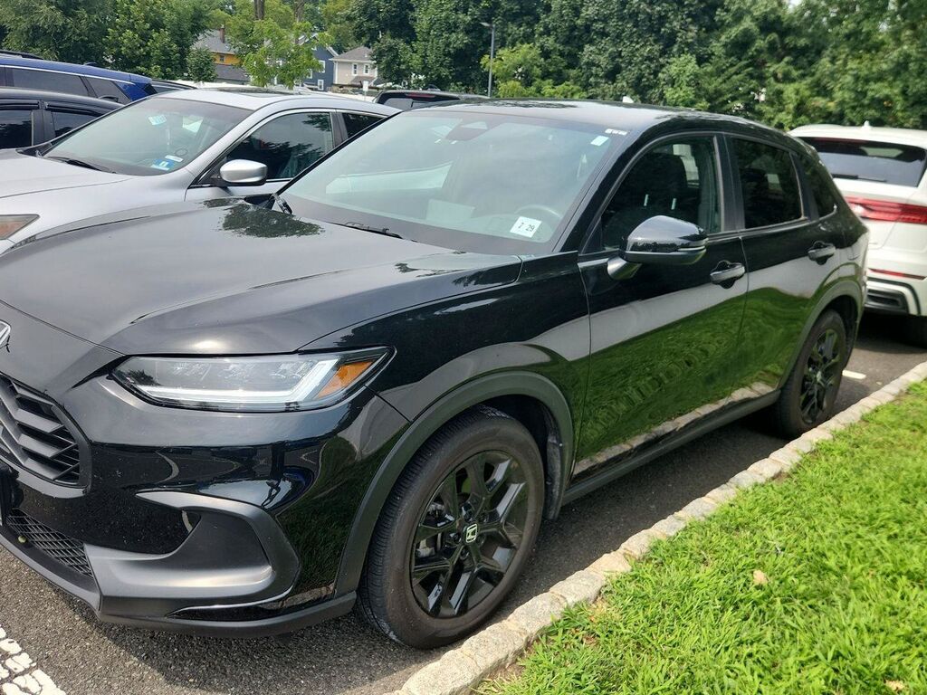 2024 Honda HR-V 5DR AWD SPORT — photo 1 of 4