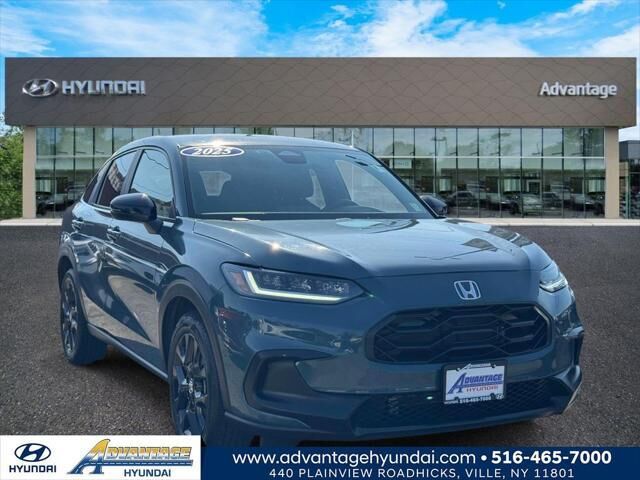 2025 Honda HR-V Sport — photo 1 of 12