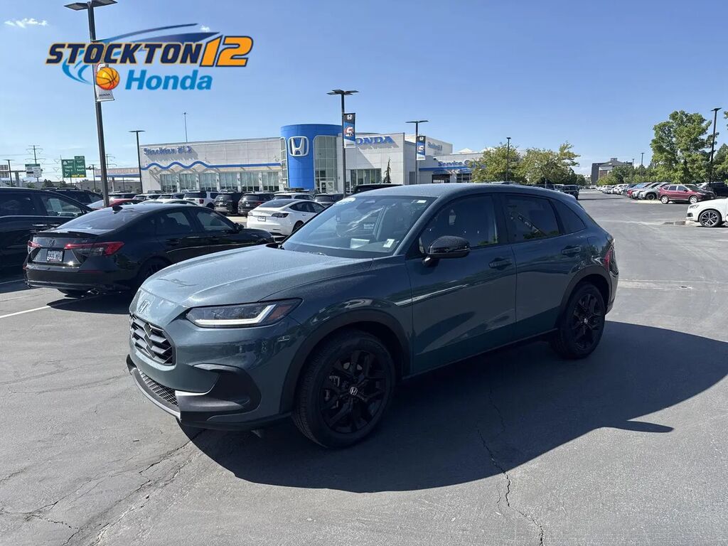 2025 Honda HR-V Sport — photo 1 of 13